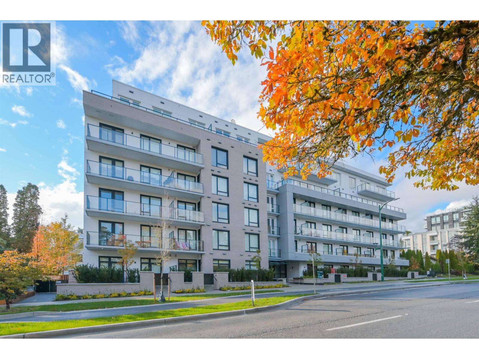 303 6859 CAMBIE STREET