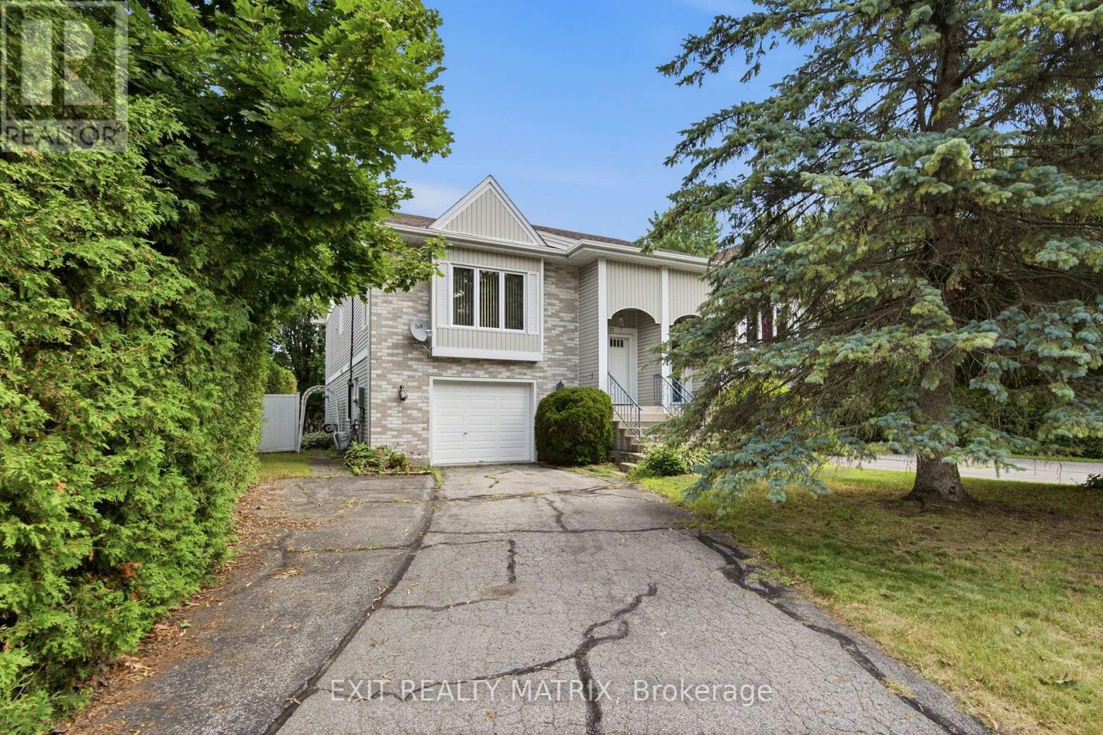 671 BERTHIAUME STREET - Photo 2