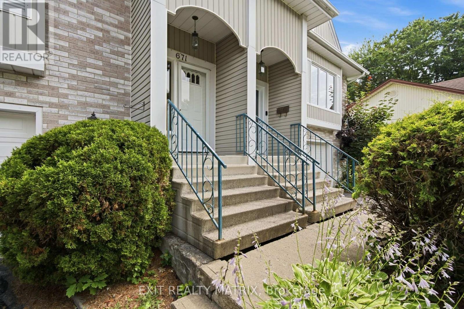 671 BERTHIAUME STREET - Photo 3