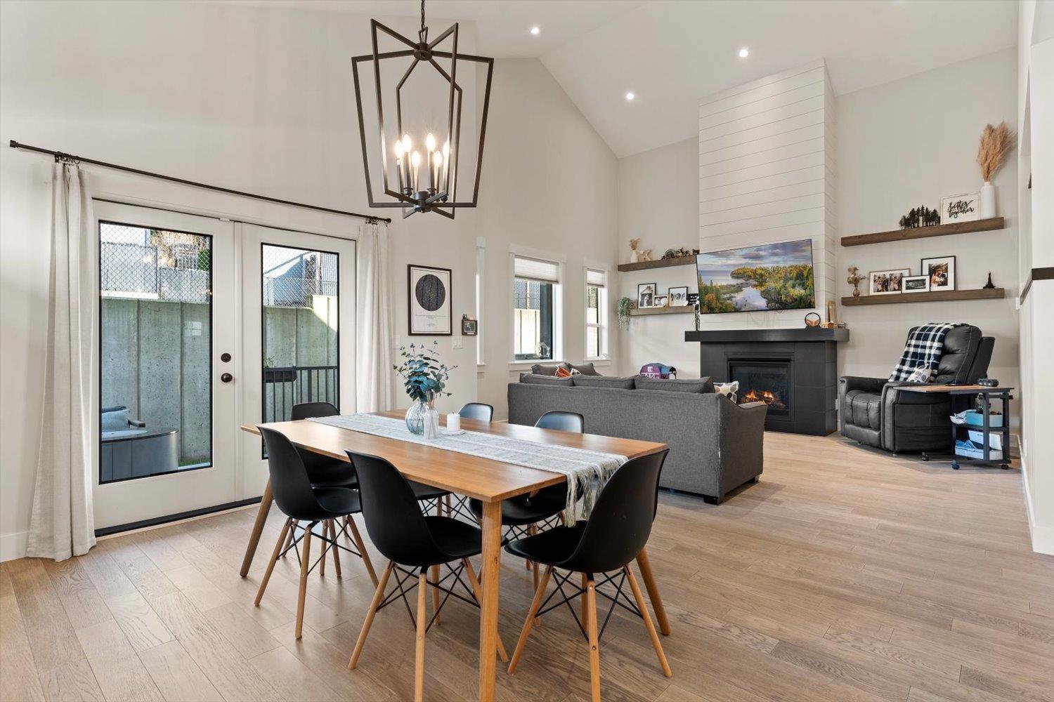 50952 SOPHIE CRESCENT, Eastern Hillsides