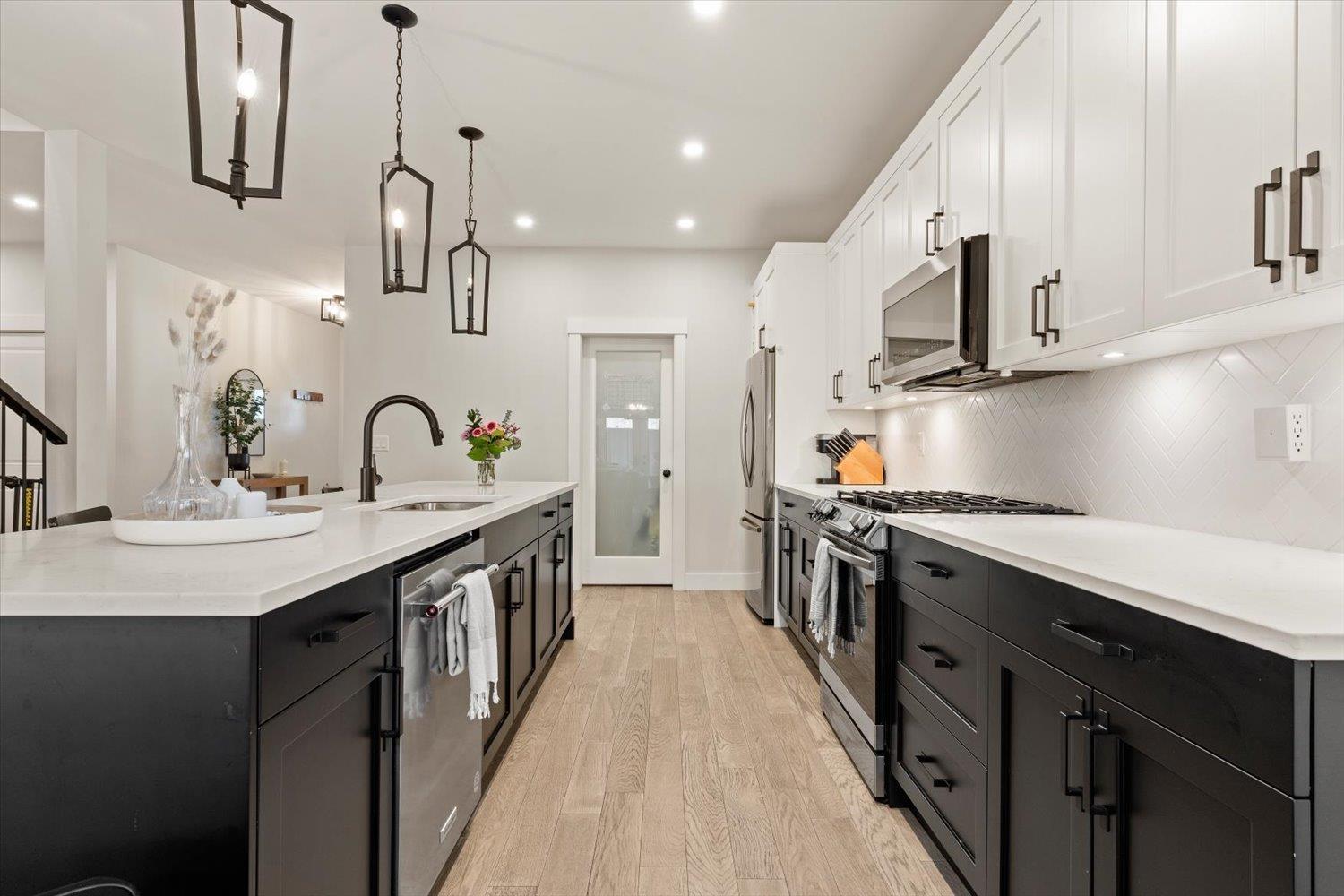 50952 SOPHIE CRESCENT, Eastern Hillsides