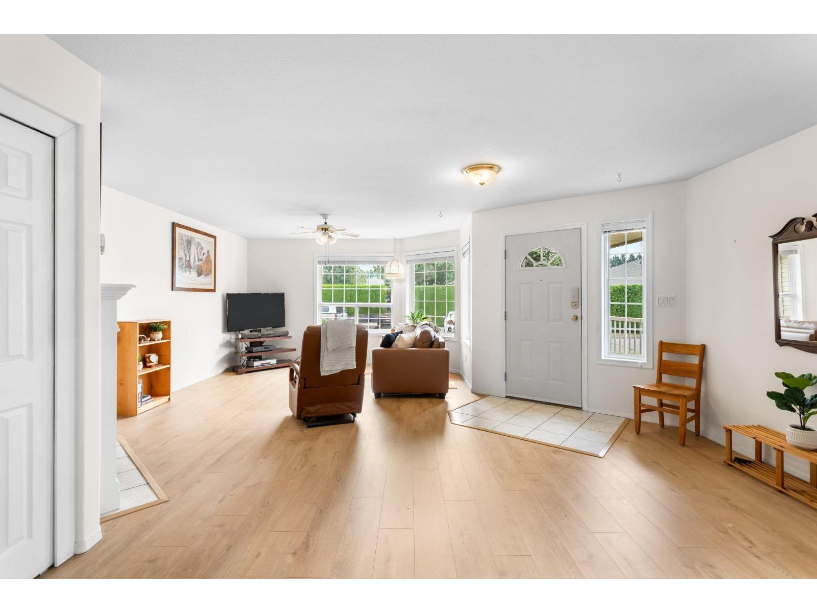 10 7292 ELM ROAD, Agassiz