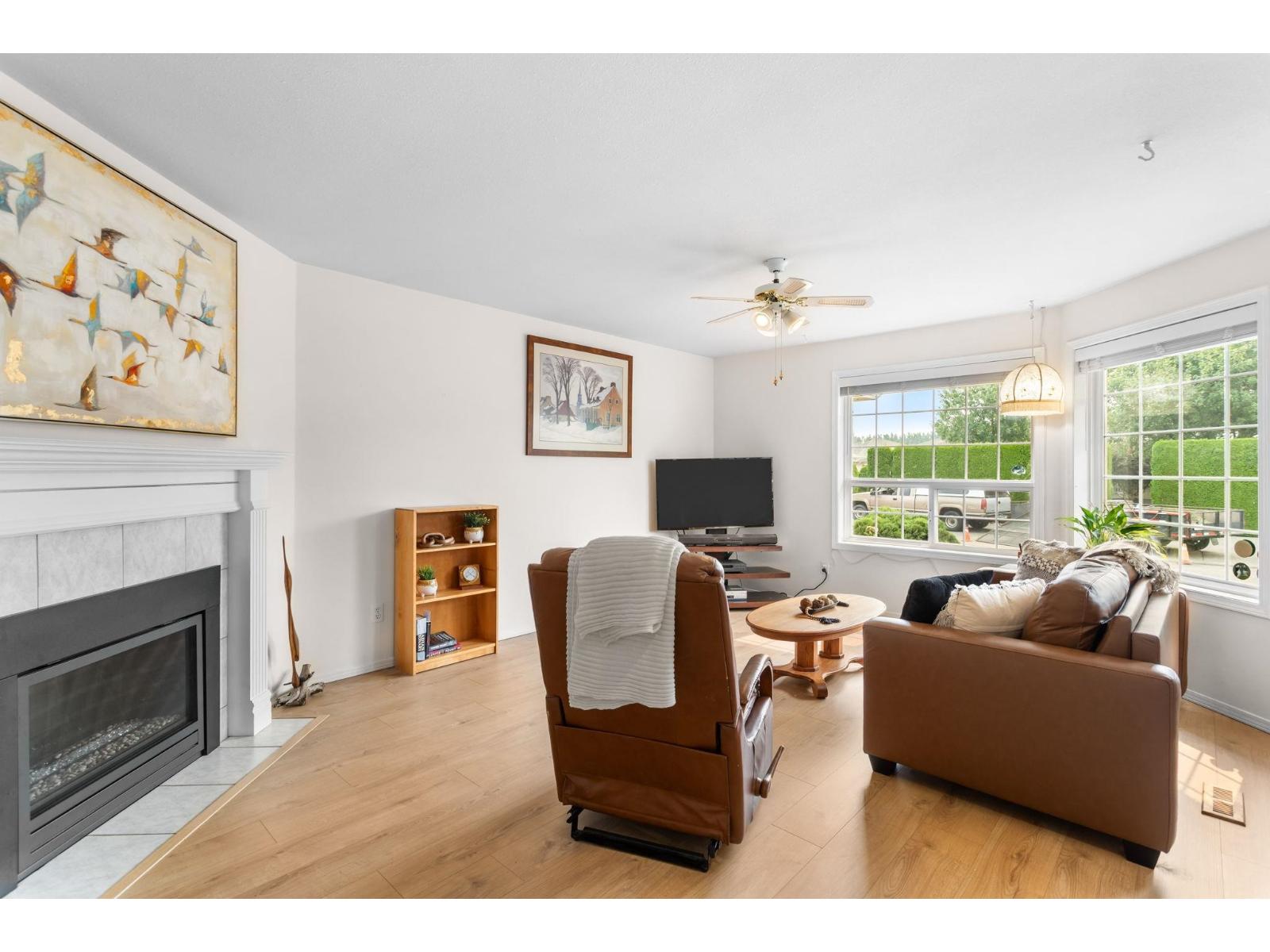 10 7292 ELM ROAD, Agassiz