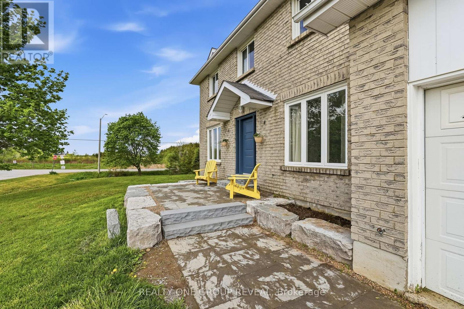 2 MANCINI DR DRIVE