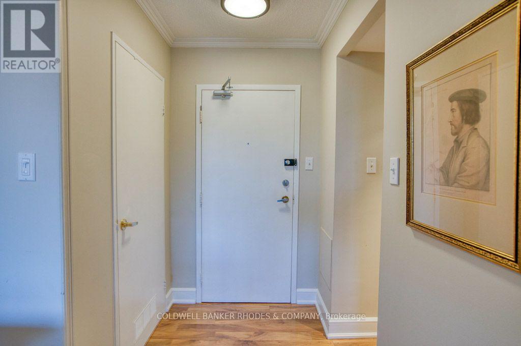405 - 60 MCLEOD STREET