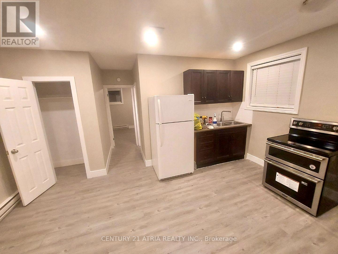 9 LINDEN AVENUE