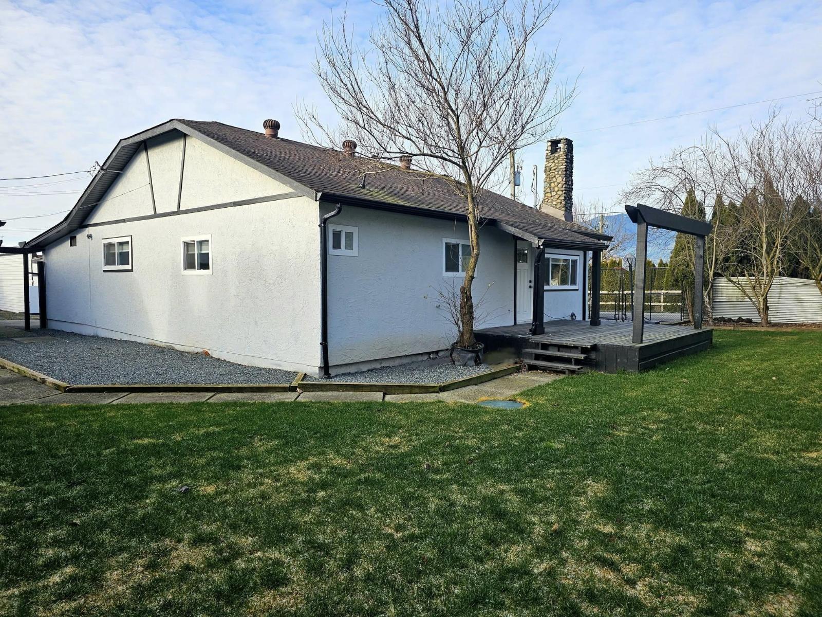 7088 SUMAS PRAIRIE ROAD, Greendale