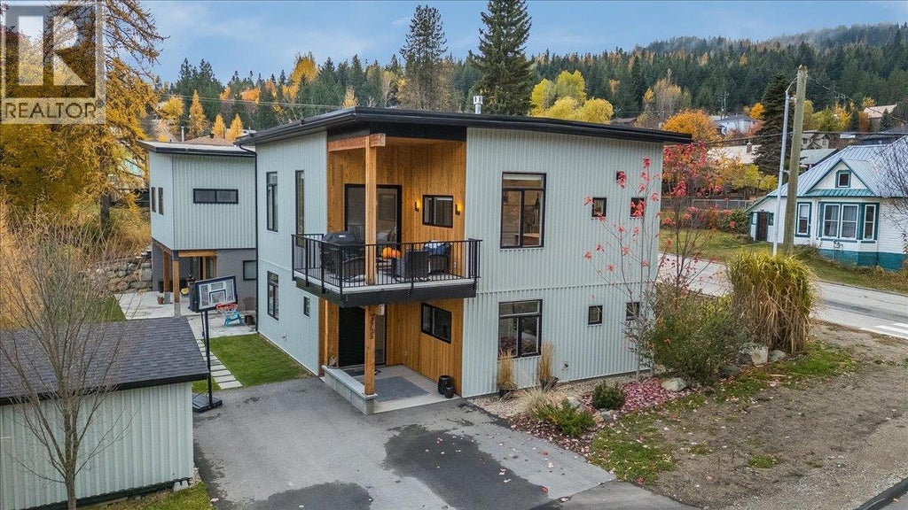 1725 COOK AVENUE, ROSSLAND, BC V0G 1Y0 - Image 971349654.jpeg?d=l
