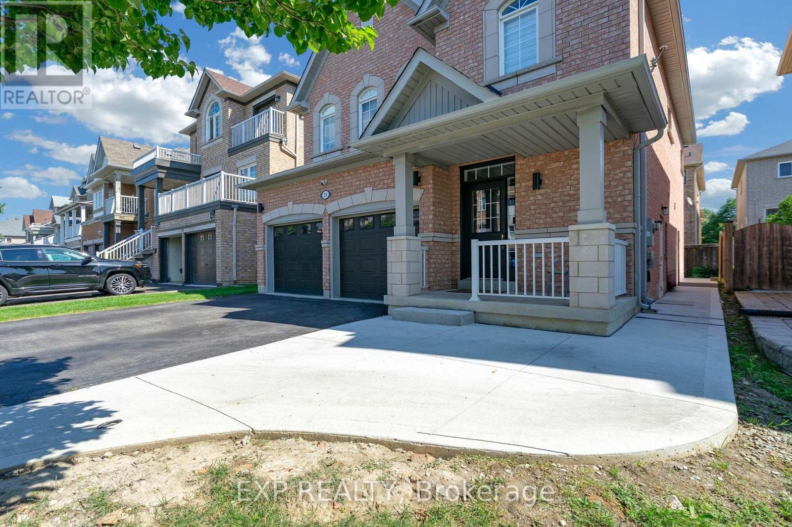 25 LA CASSANDRA BASEMENT DRIVE