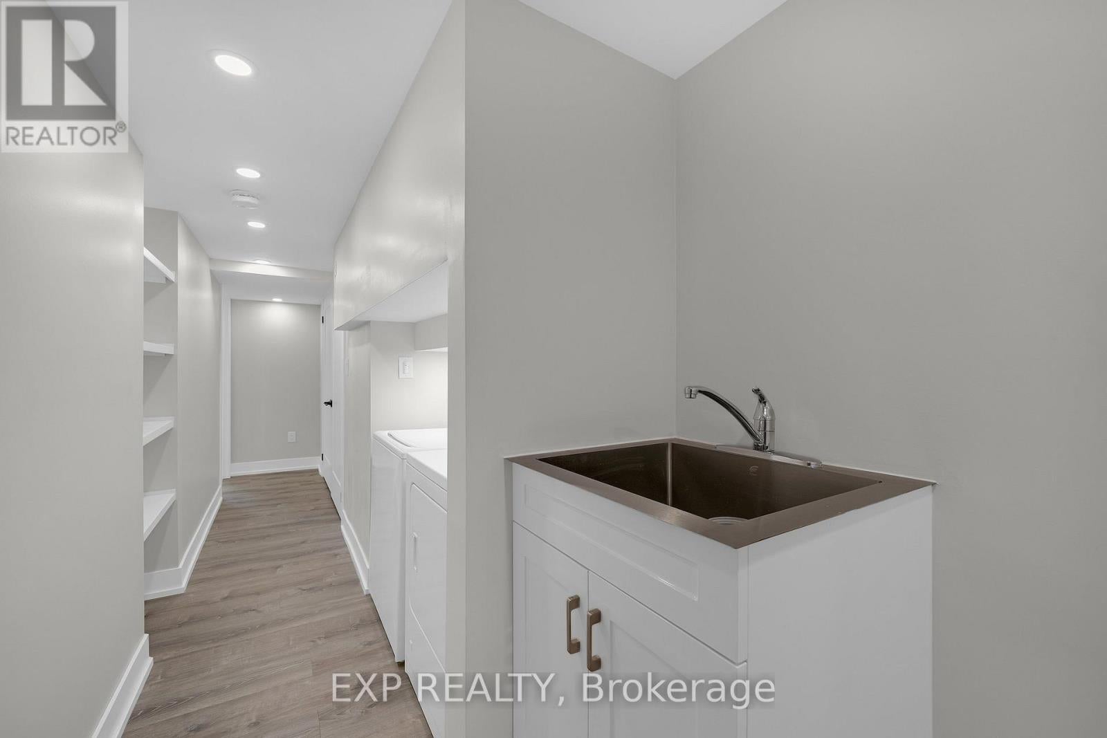 25 LA CASSANDRA BASEMENT DRIVE