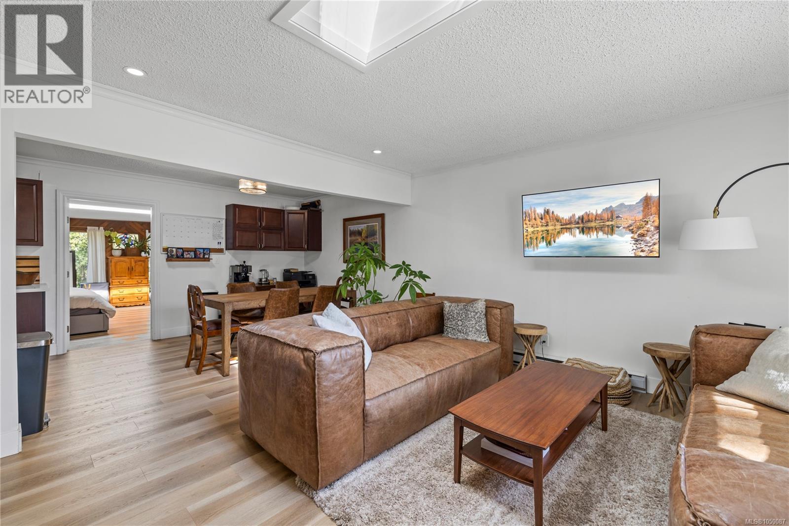 608 Brookeside Pl