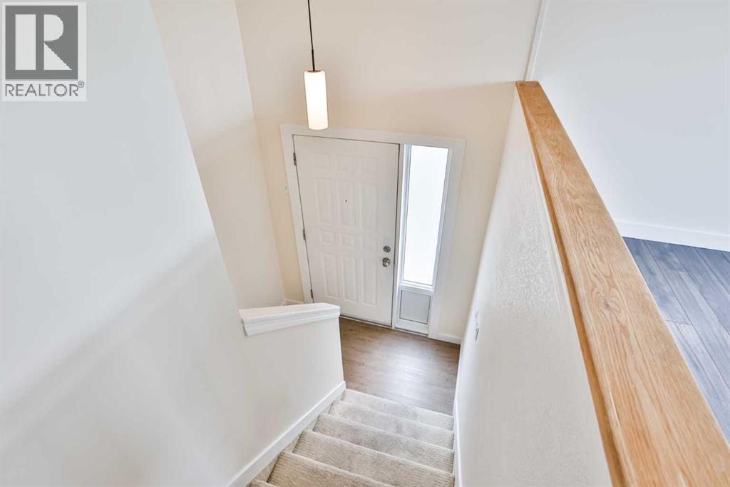 4, 304 Highlands Boulevard W
