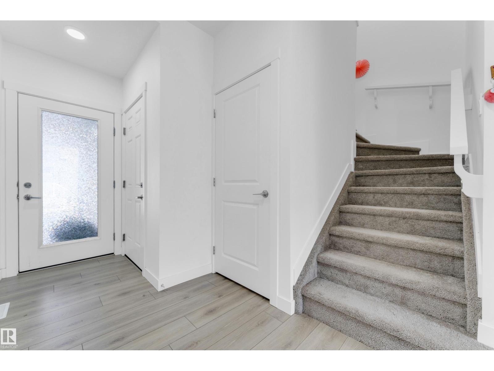 #56 2710 66 ST SW