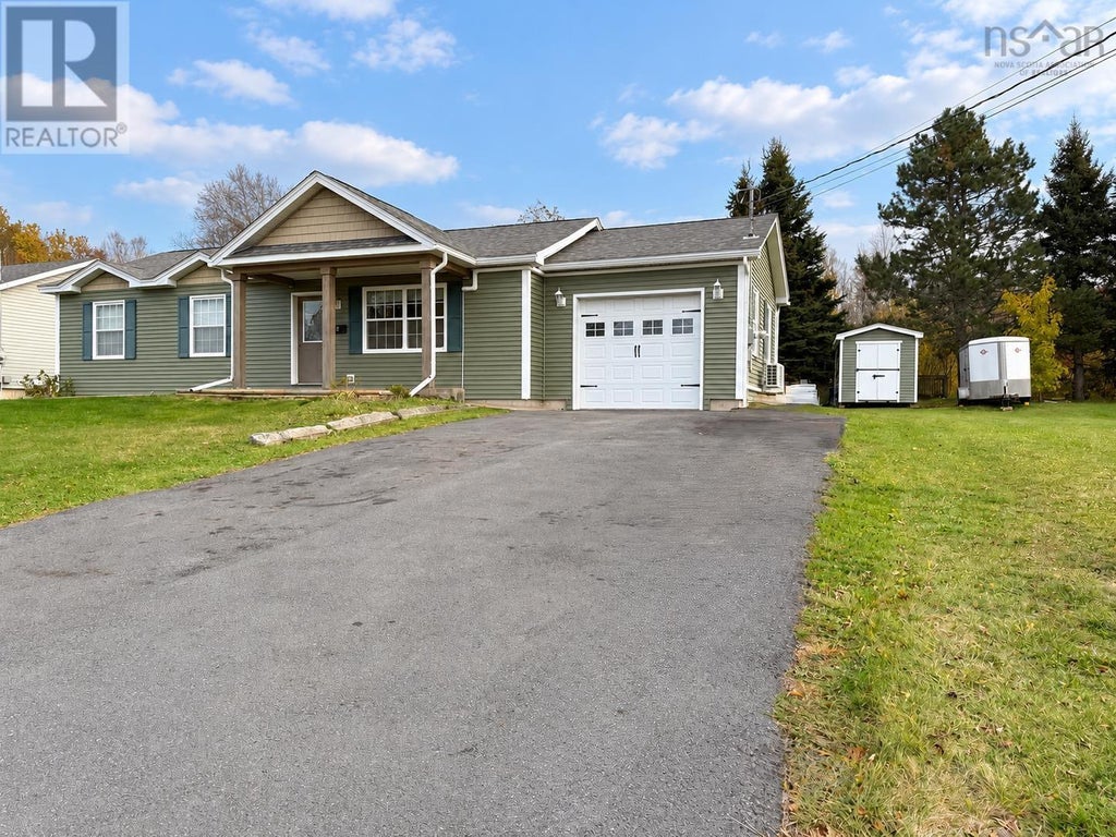 15 BROWNELL AVENUE, AMHERST, NS B4H 1Z8 - Image 2345435879.jpeg?d=l