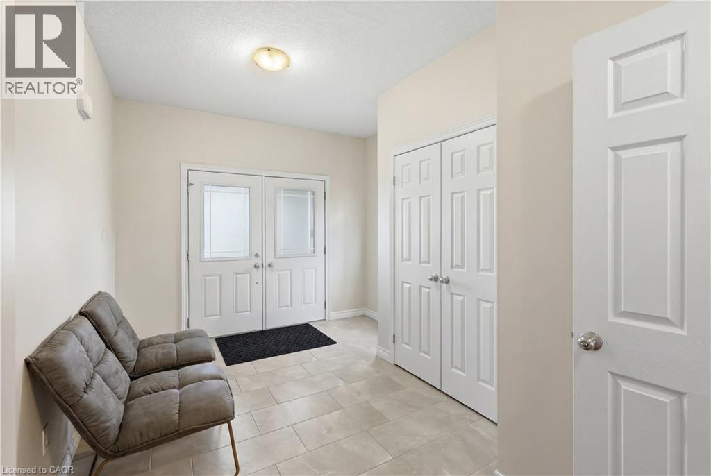 399 RIDEAU RIVER Street