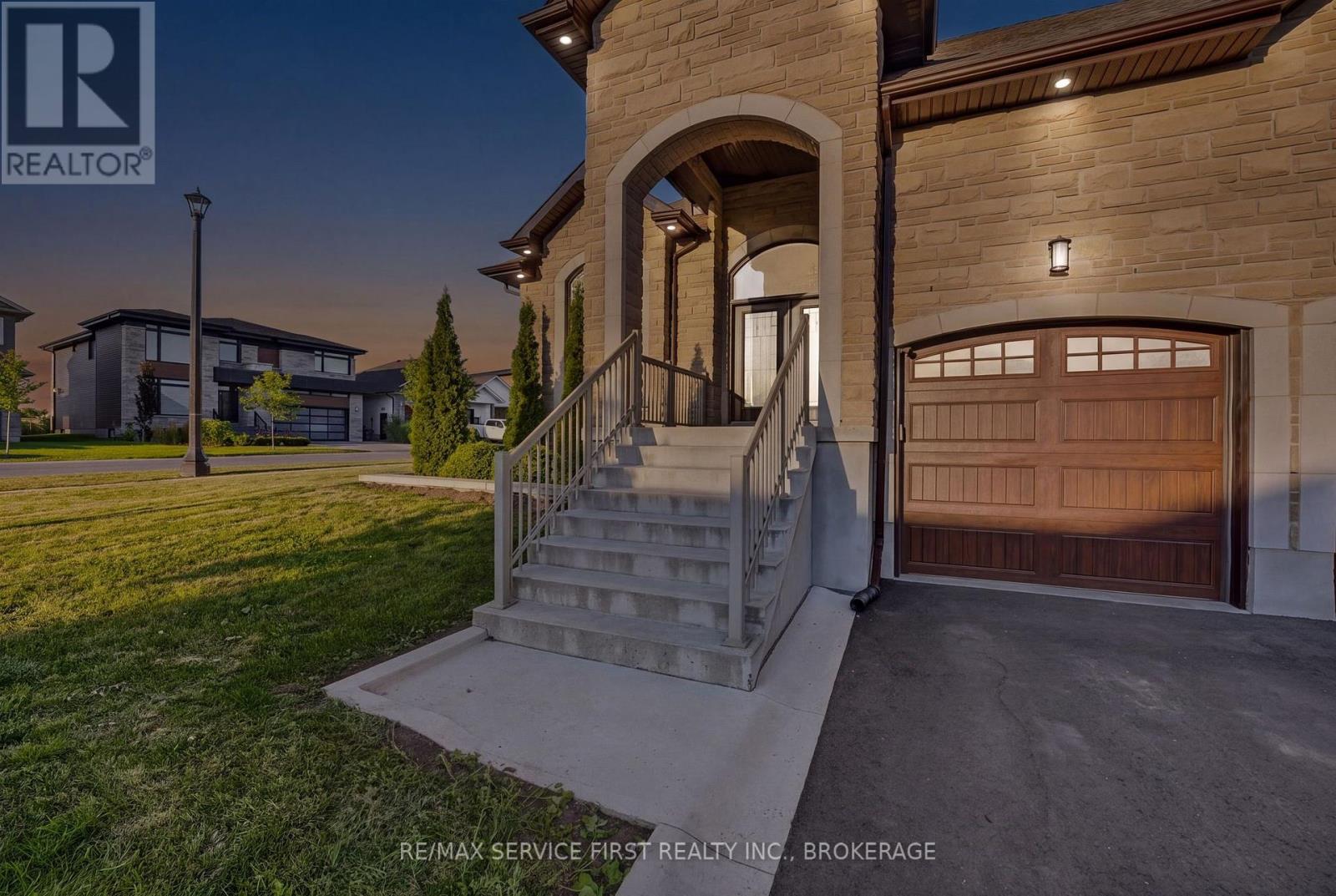 636 MANDARA DRIVE