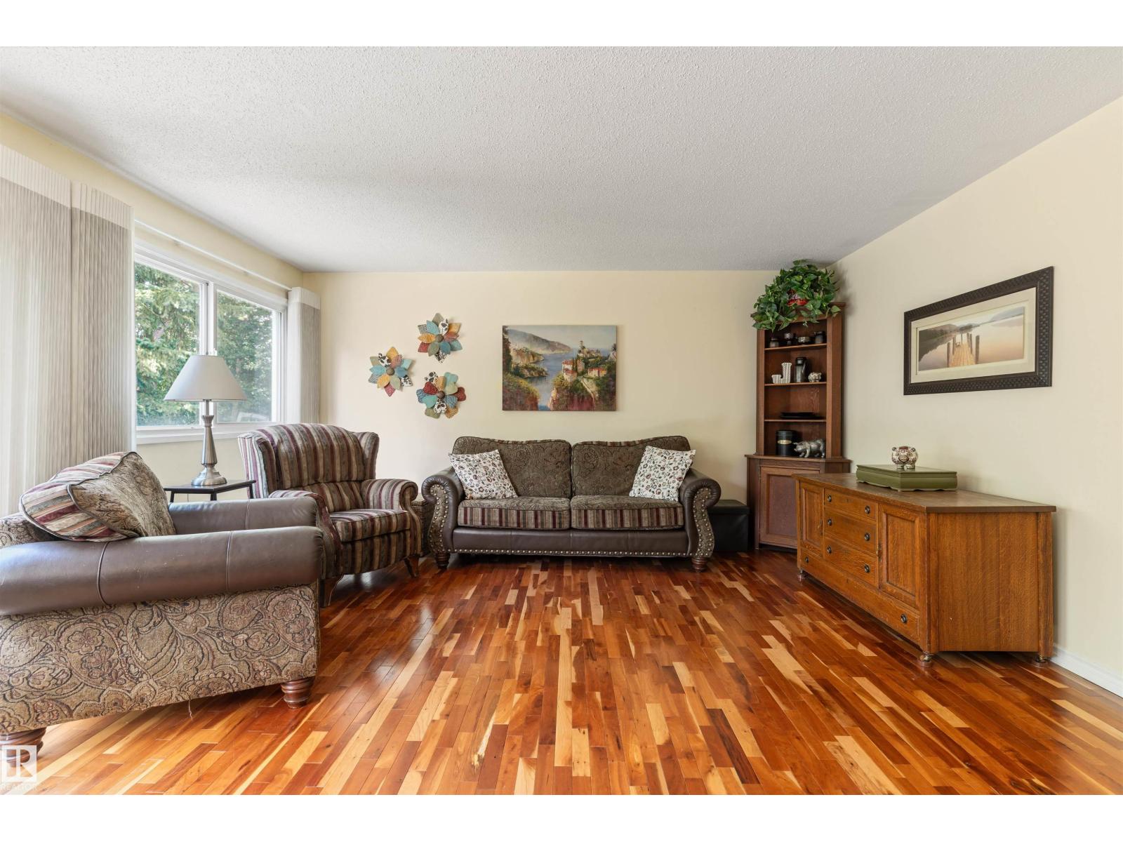 31 Royal RD NW