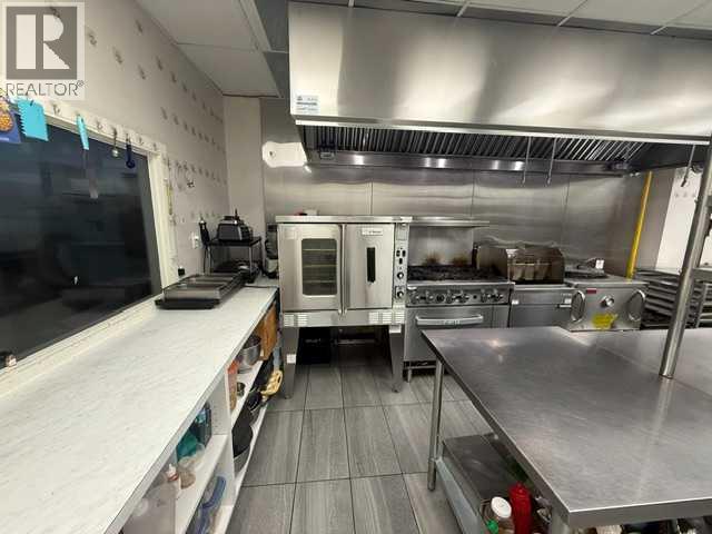 1130, 12 Royal Vista Way NW