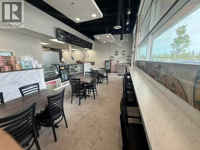 1130, 12 Royal Vista Way NW