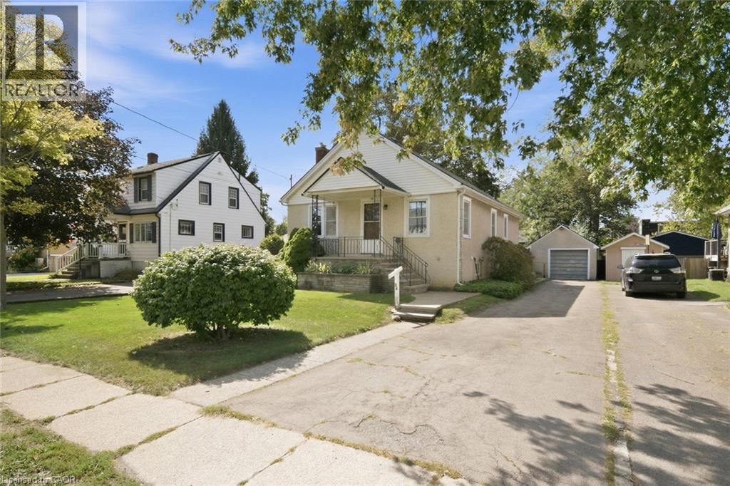 86 FOREST Avenue
