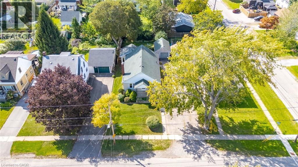 86 FOREST Avenue