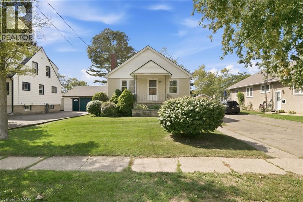 86 FOREST Avenue