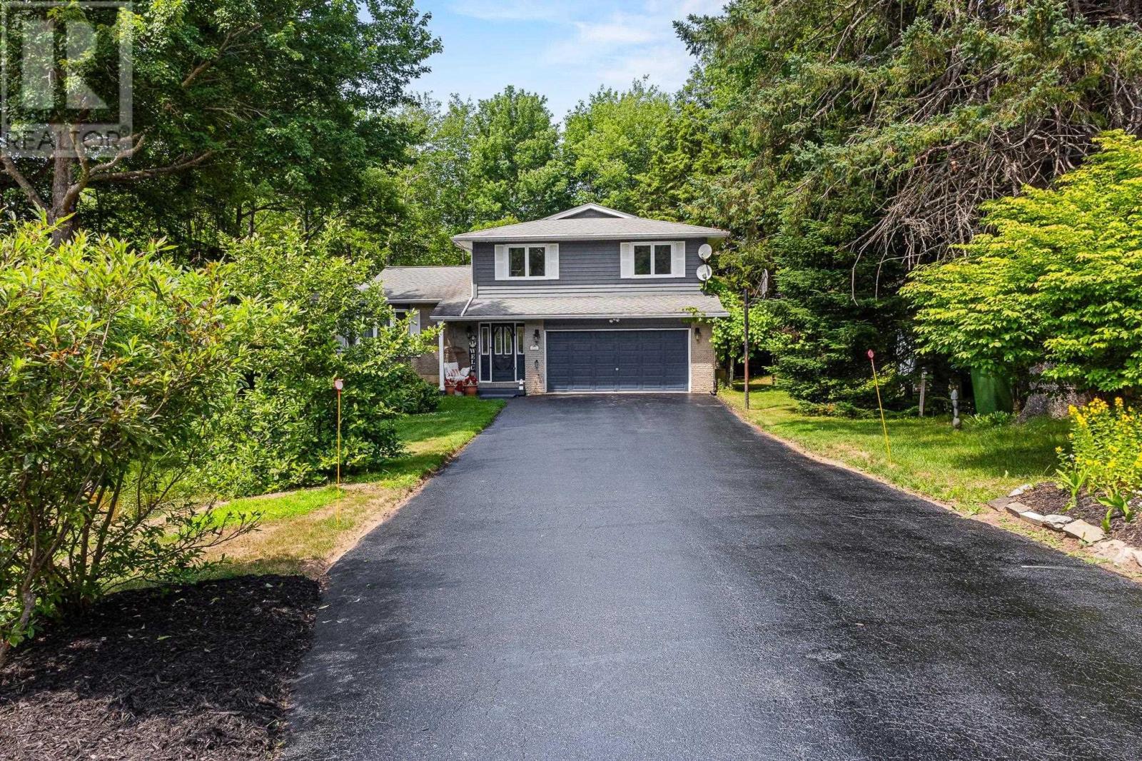 15 Archibald Drive - Photo 2