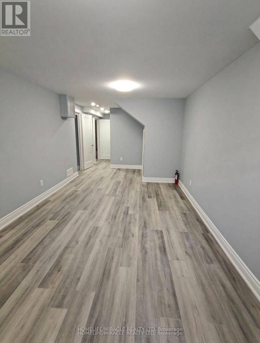 BASEMENT - 28 CROSSMORE CRESCENT