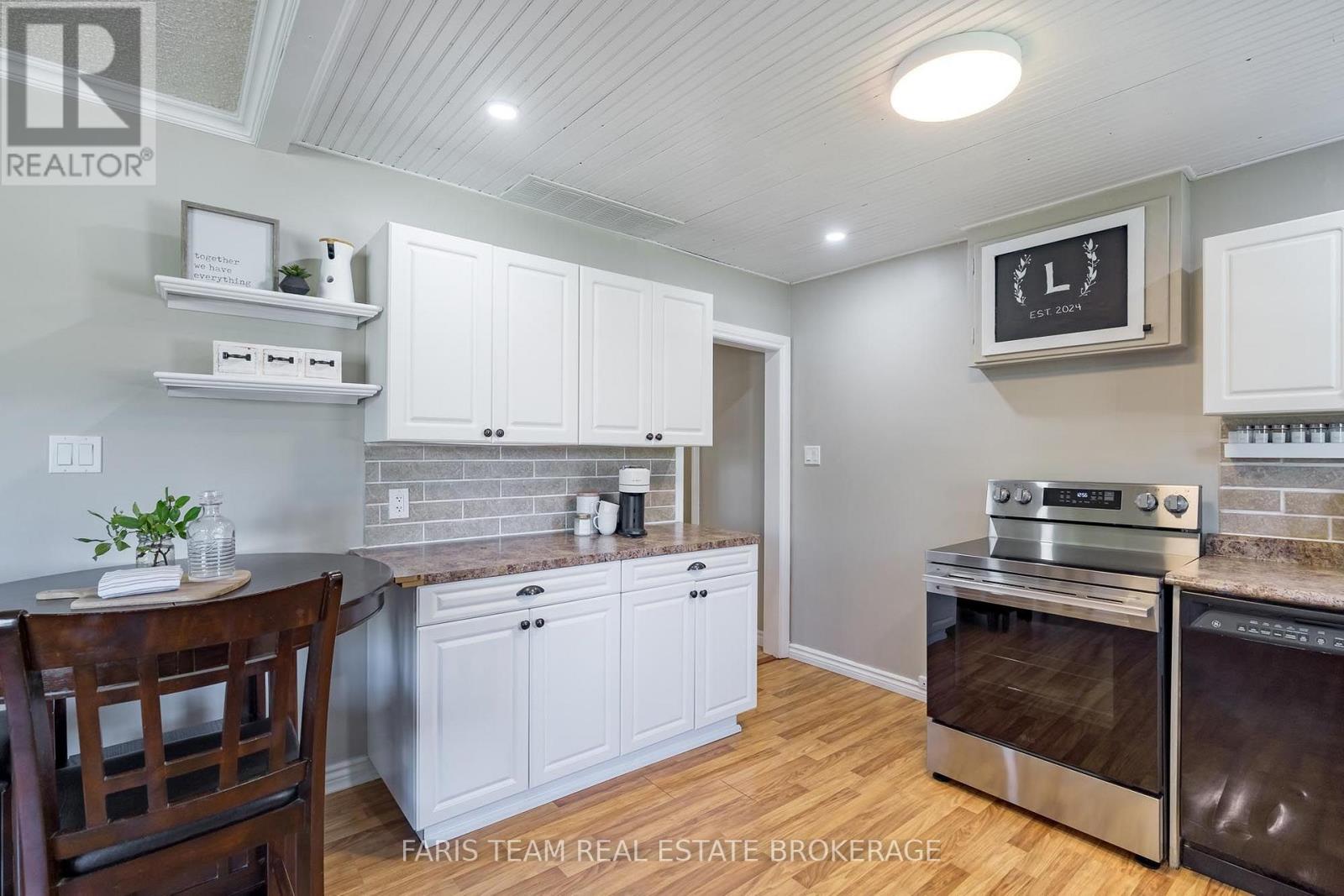 2721 CUMBERLAND ROAD