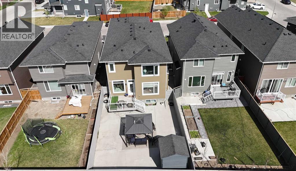 19 Red Sky Gardens NE
