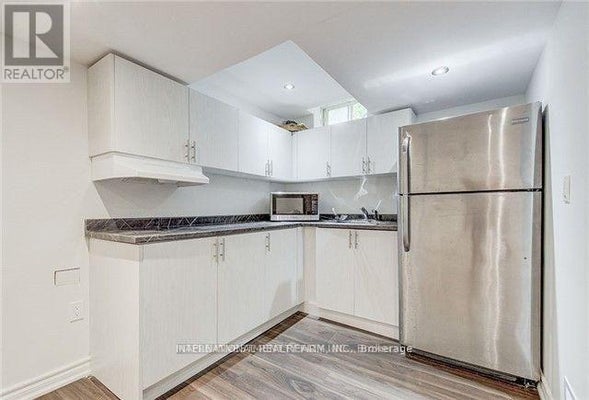 97 Long Point Dr, Richmond Hill (Oak Ridges Lake Wilcox), ON 5