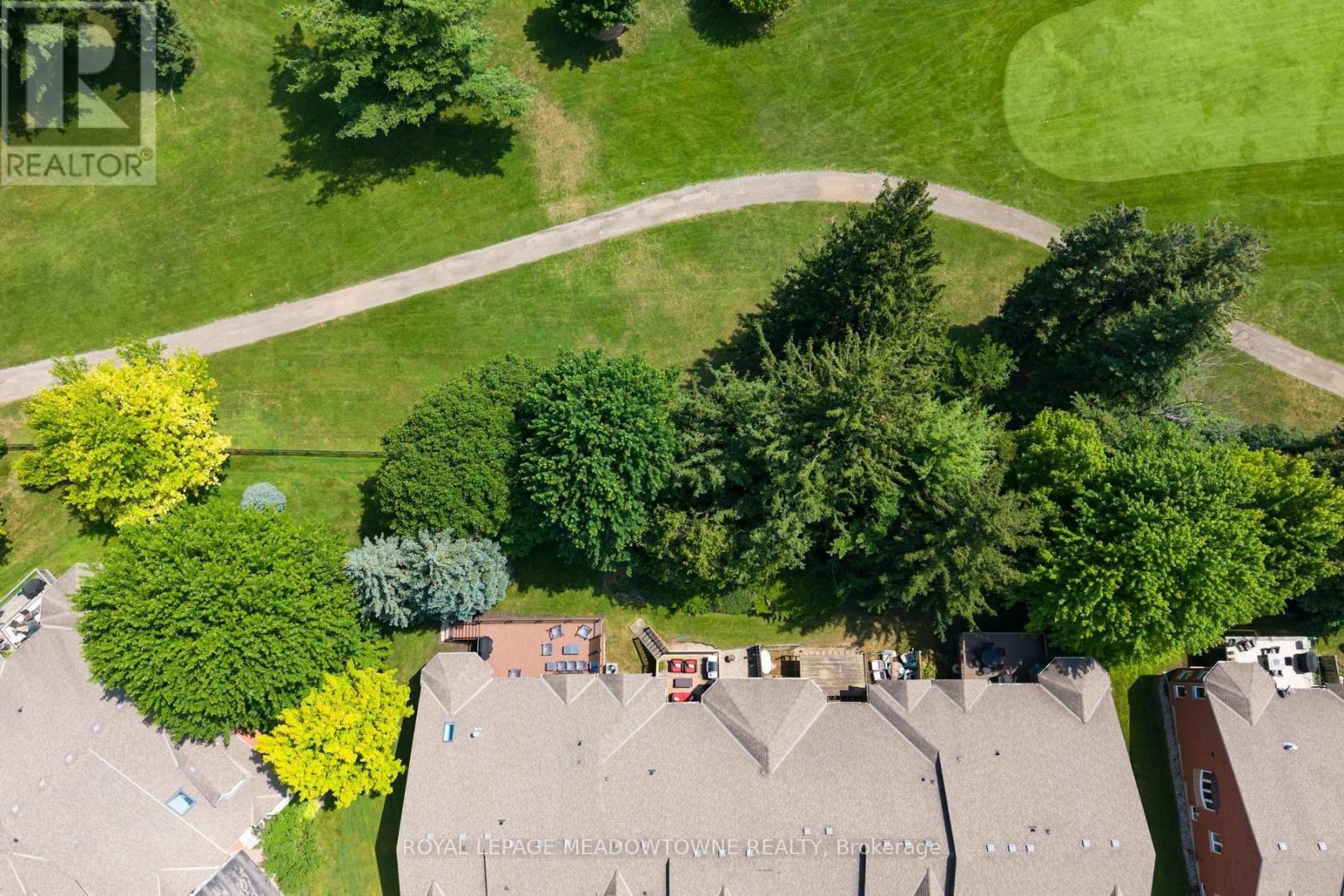 12 FAIRWAY LANE