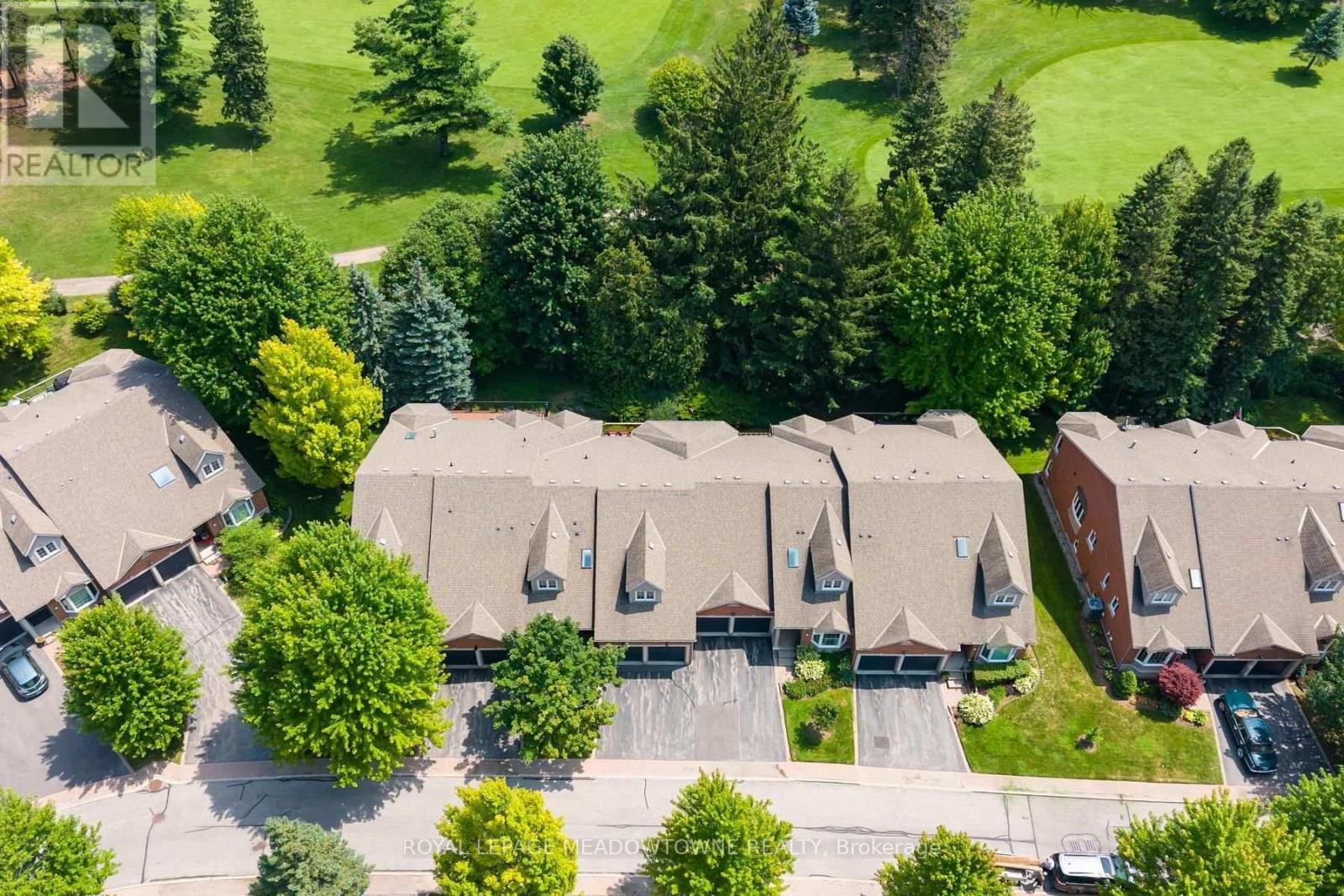 12 FAIRWAY LANE