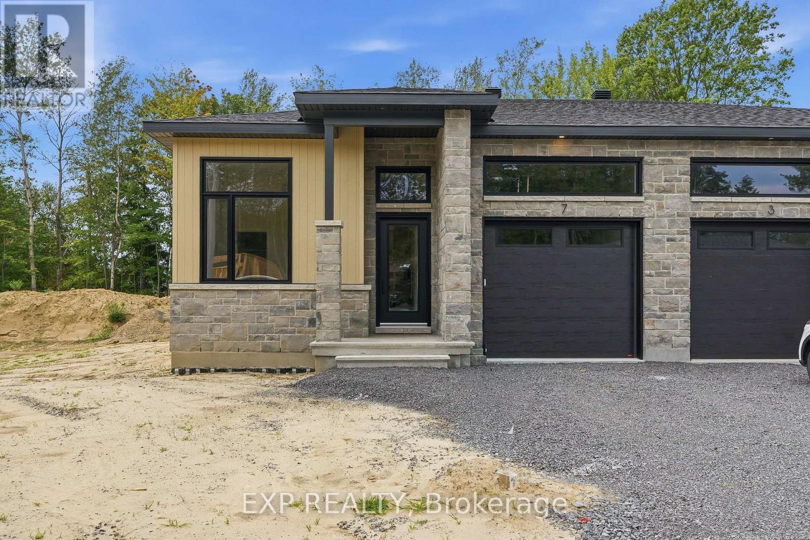 71 HUGHES CIRCLE