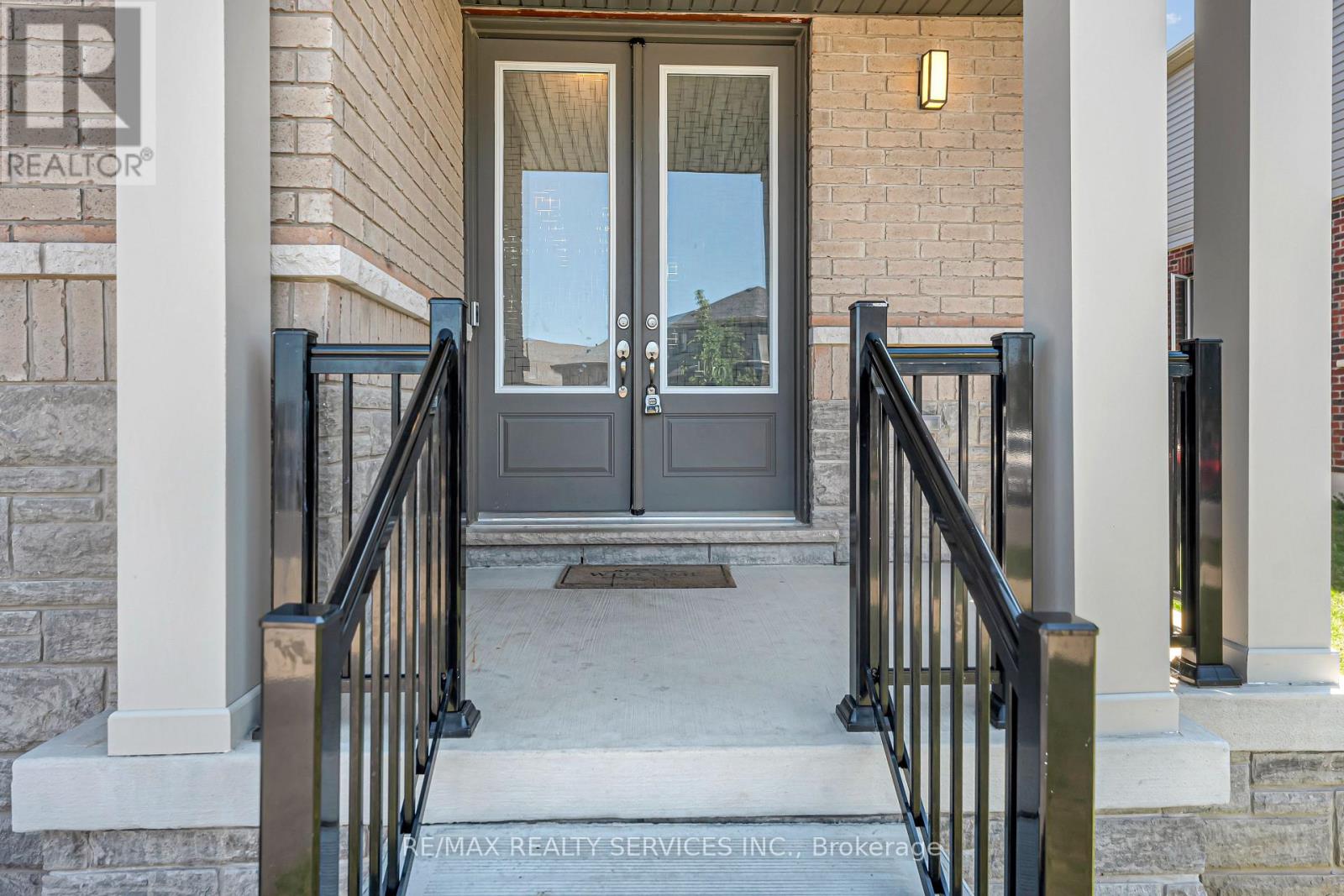 13 STEADMAN STREET