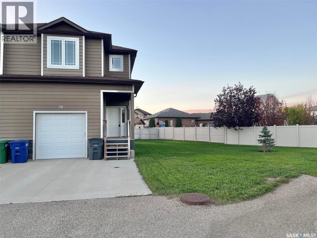 38 MCKENZIE LANE, WHITE CITY, SK S4L 0B2 - Image 283250746.jpeg?d=l