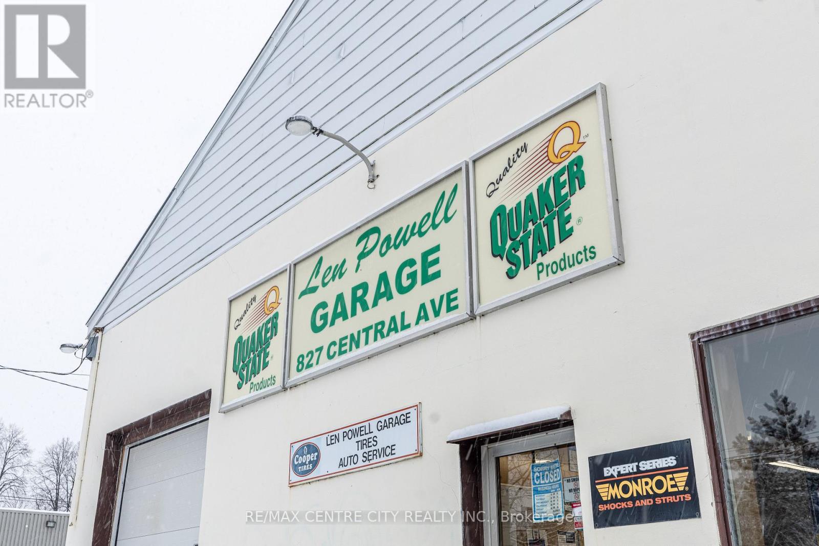 827 CENTRAL AVENUE