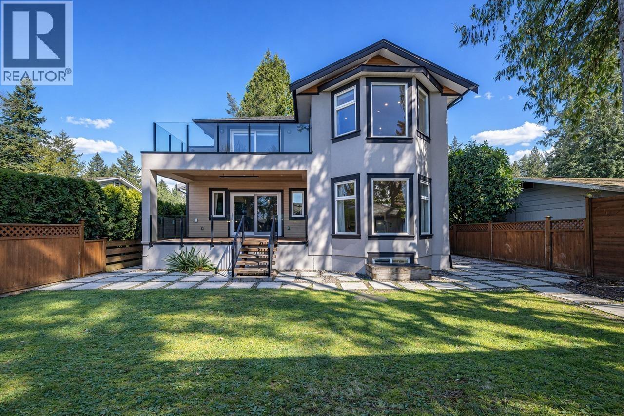 839 W 20TH STREET