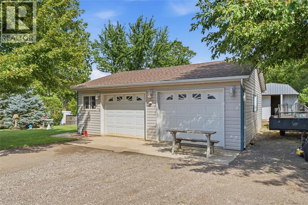 4322 PETROLIA LINE - Photo 4