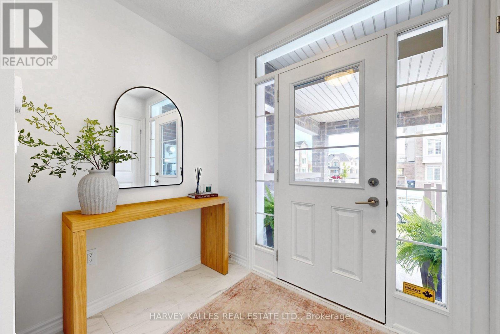 32 MEL IRVING DRIVE