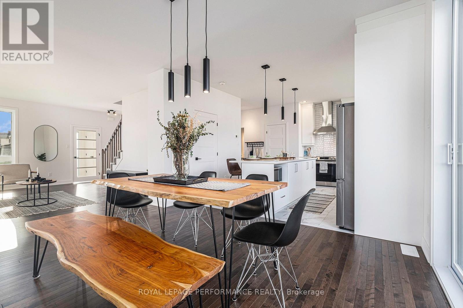 19 RUTILE STREET