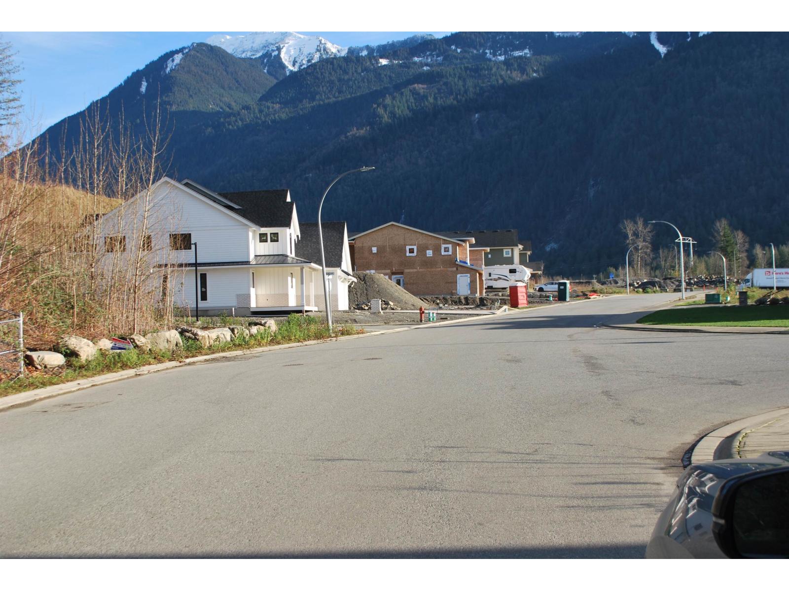 52842 BUNKER ROAD, East Chilliwack