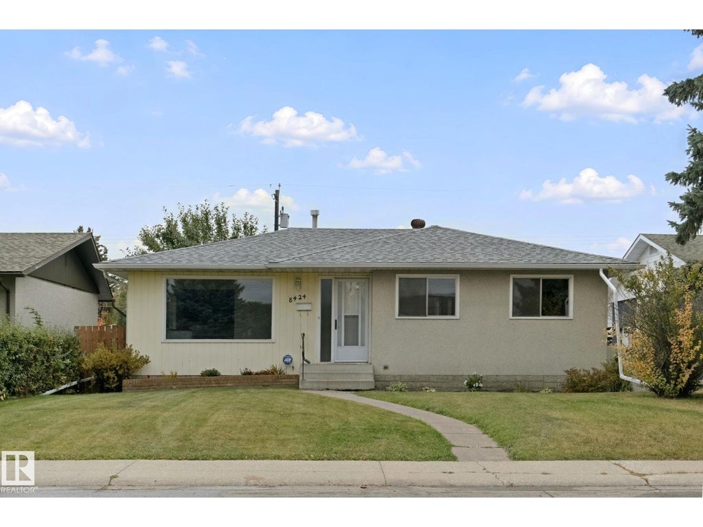 8424 70 ST NW, EDMONTON, AB T6B 1W5 - Image 1130119337.jpeg?d=l