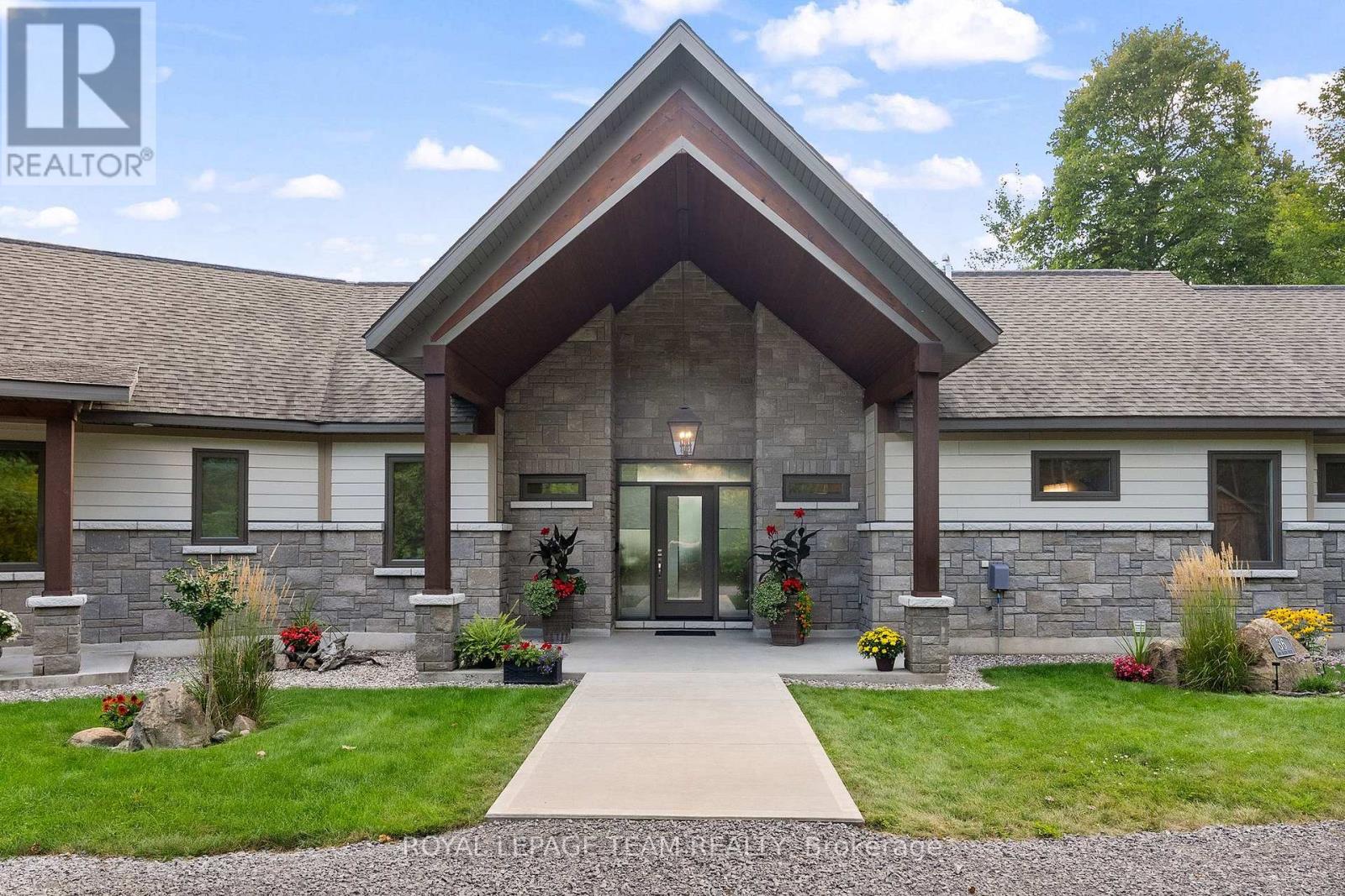 36 CUB SCOUT CRESCENT