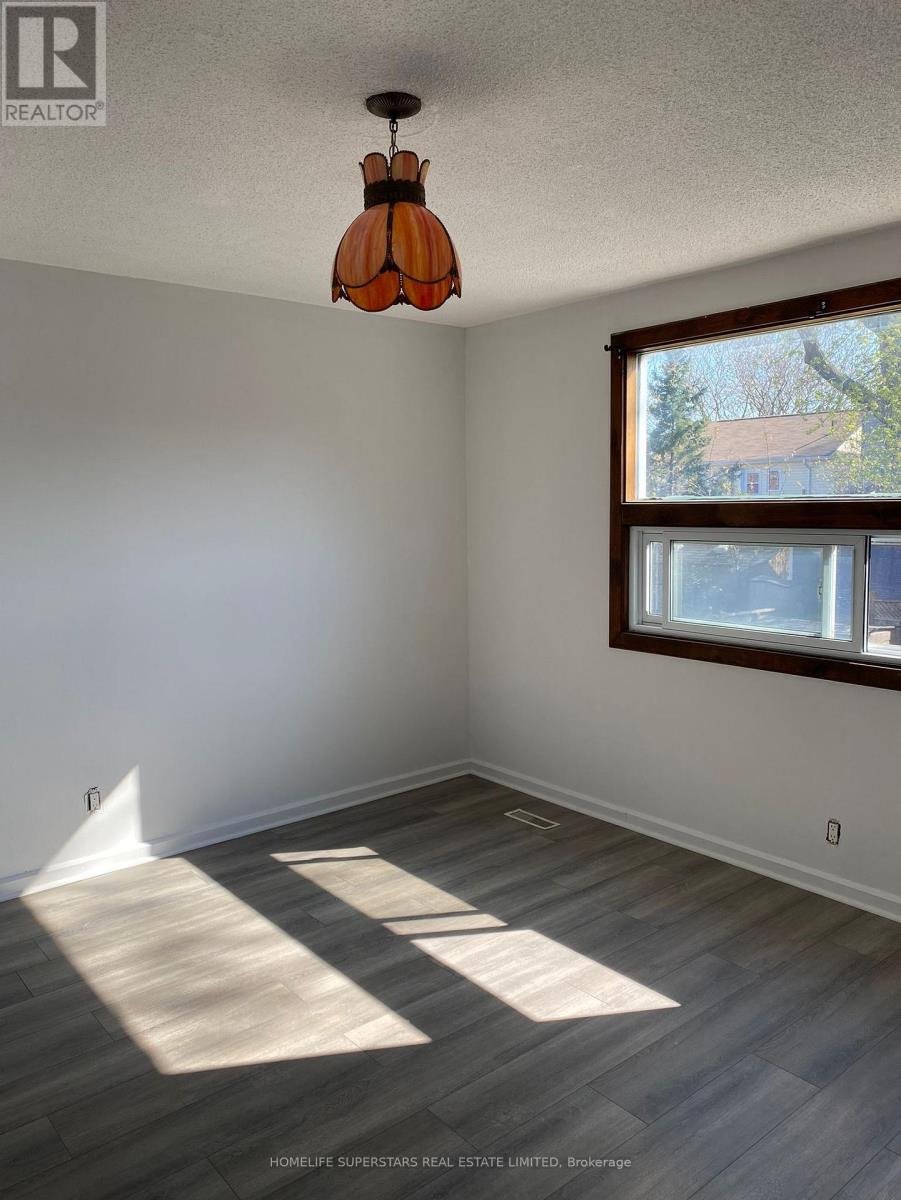 1263 WOODBINE AVENUE