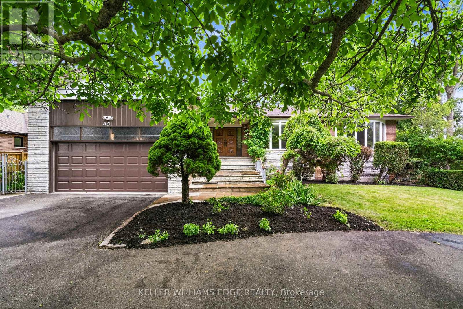 43 BRAECREST AVENUE