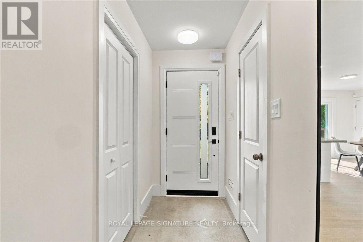 7 PARKSIDE DRIVE