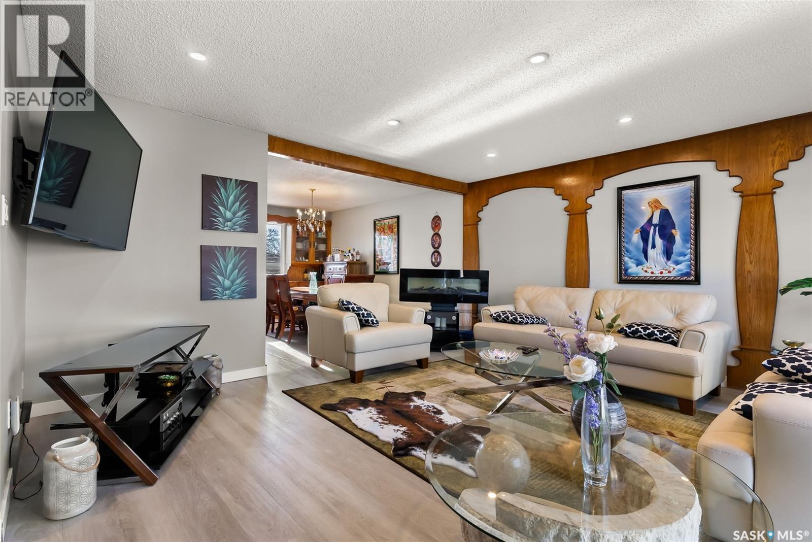 31 Rink AVENUE