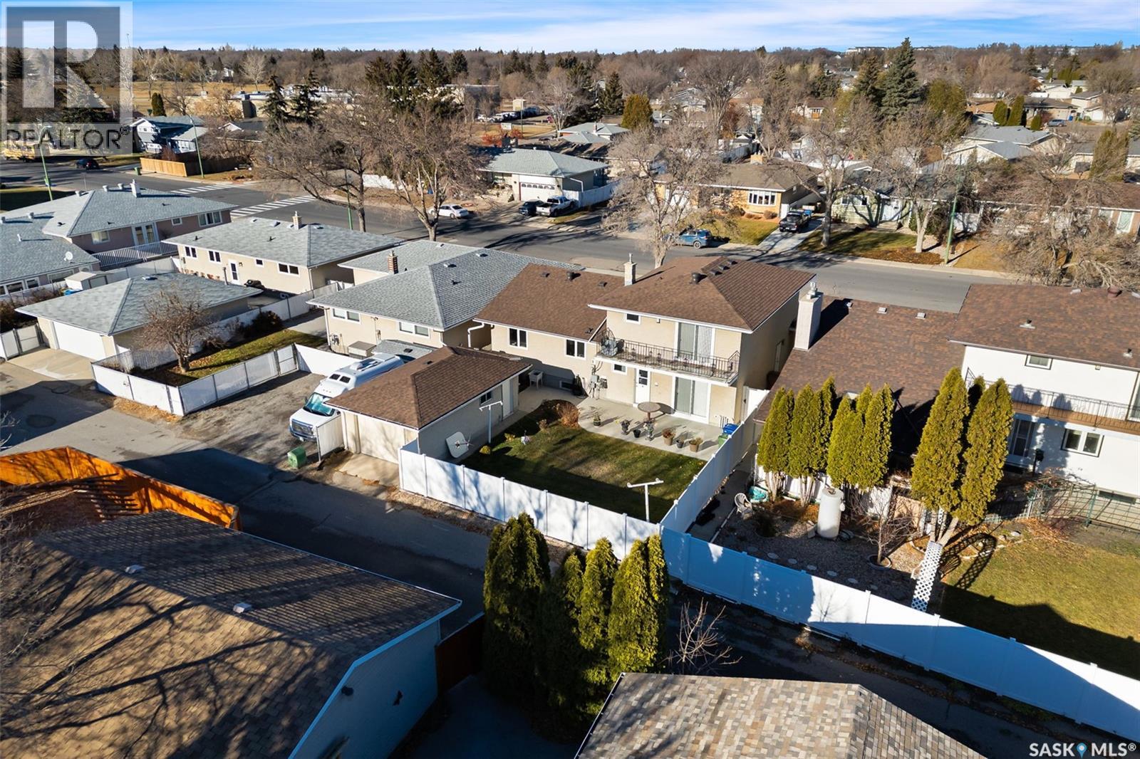 31 Rink AVENUE