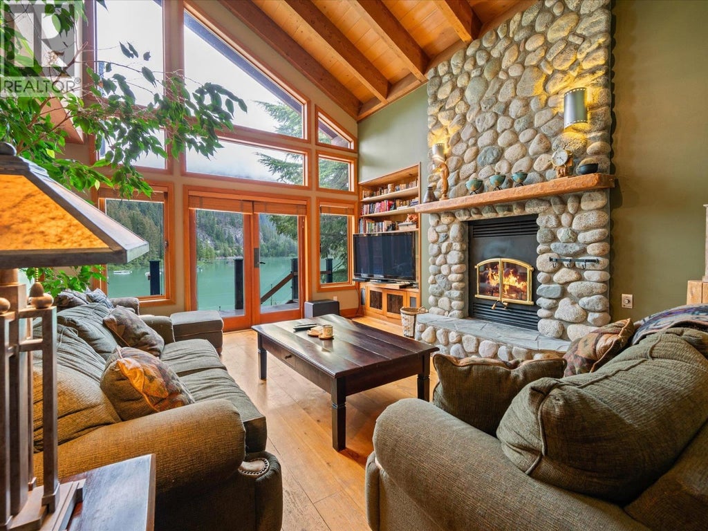 9297 LAKESHORE DRIVE, WHISTLER, BC V8E 0G6 - Image 3399474547.jpeg?d=l